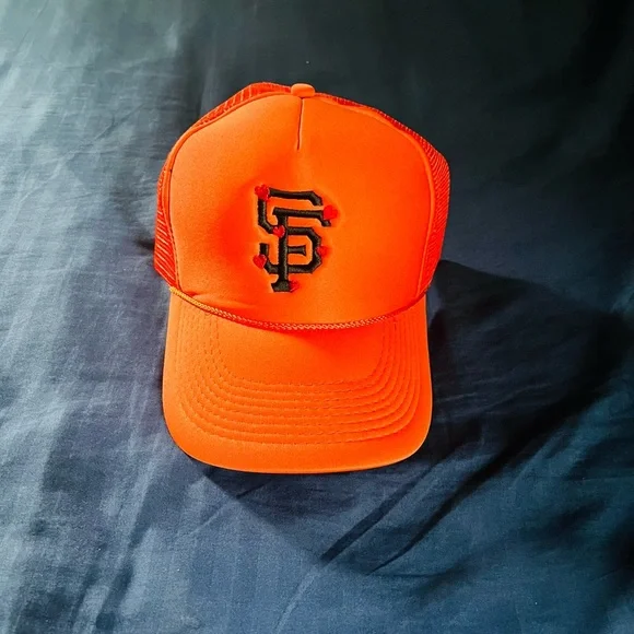 Trucker hat - Picture 3 of 3